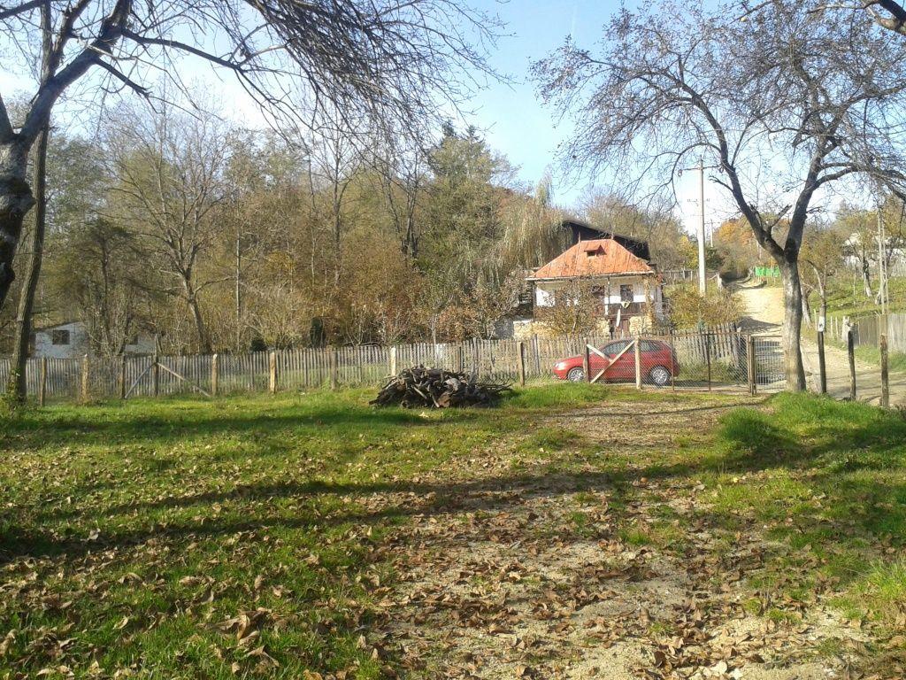Vand Teren intravilan zona Varfuri, Dambovita - imagine 1