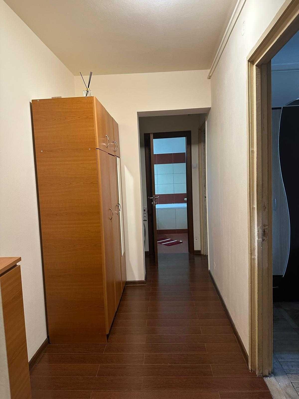 Apartament 4 camere Piața Miniș