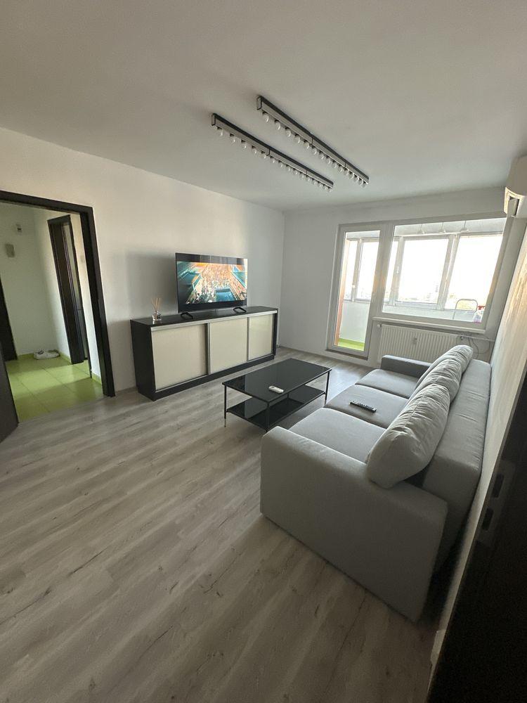 Inchiriez Apartament 2 camere langa Piața 1 Decembrie si Sectia 13 Politie