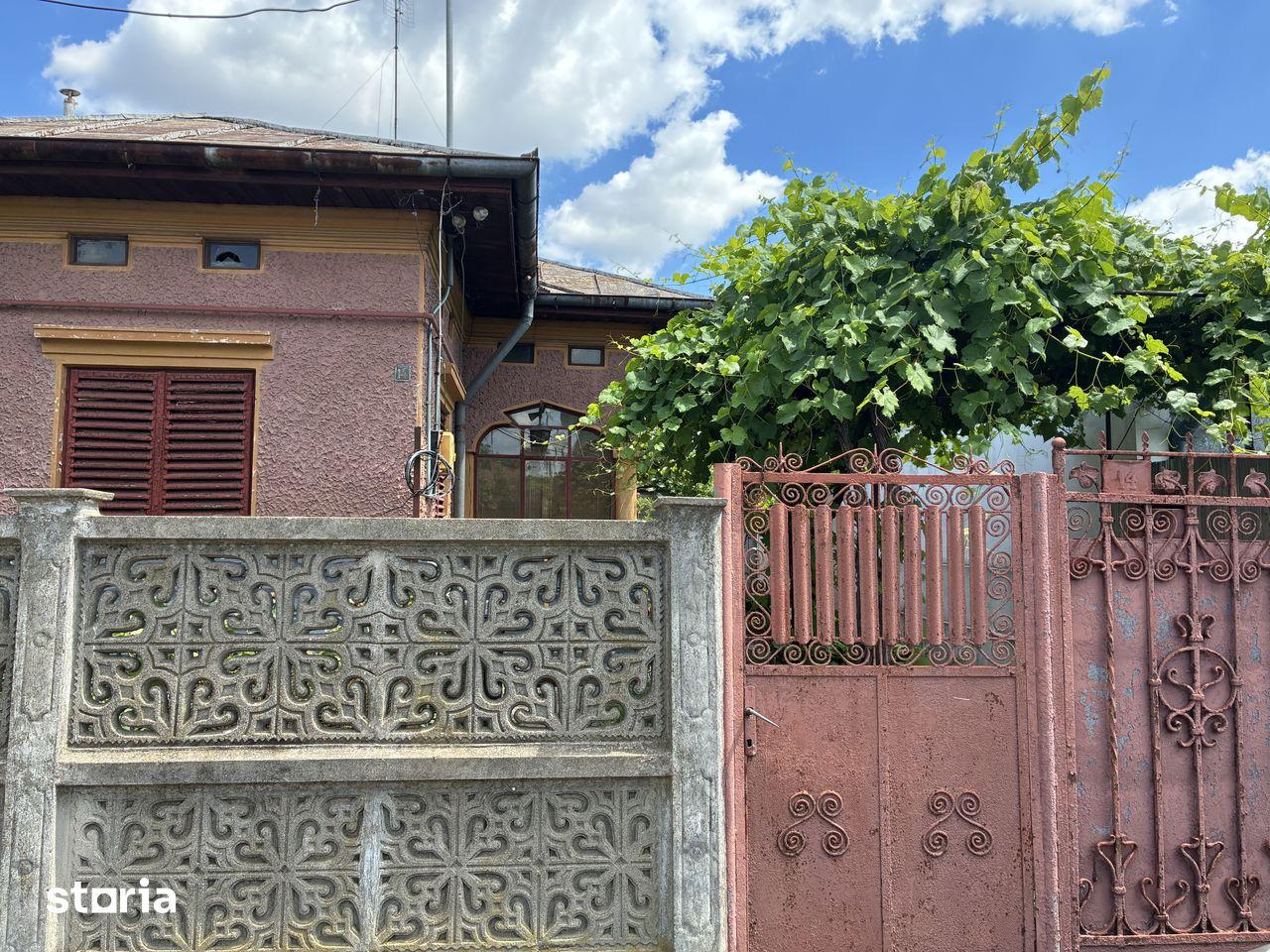Vand casa veche si teren 394 mp, Cartier 23 August, sector 3 Bucuresti - imagine 1