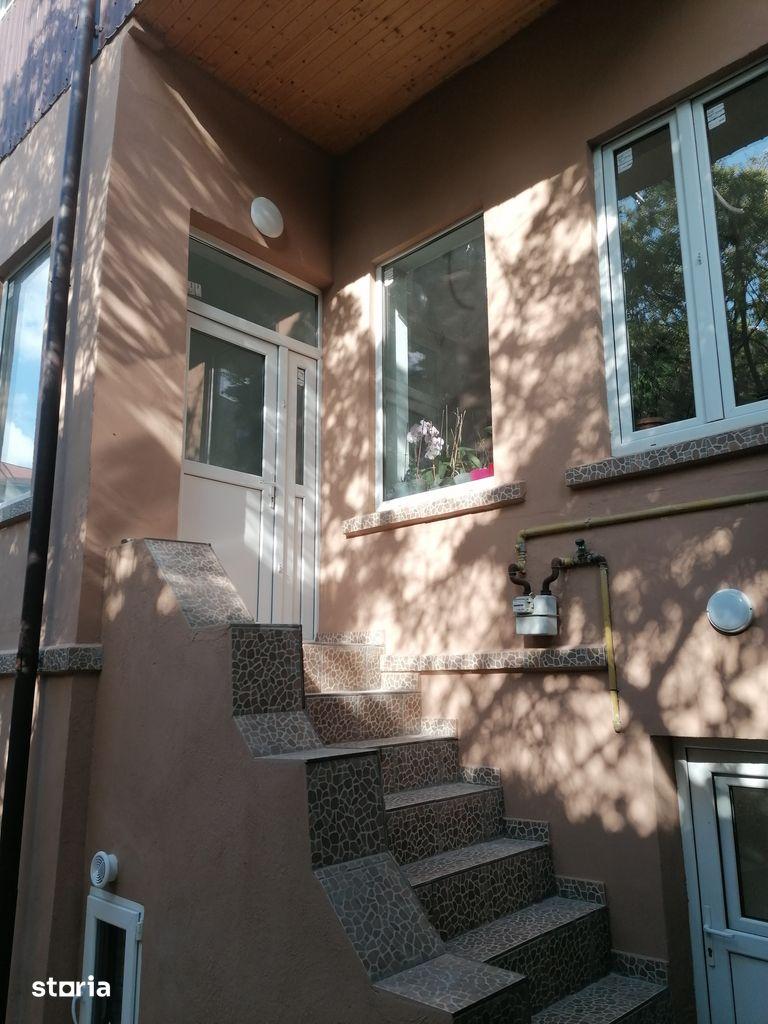 Casă 5 Camere Complet Renovată – Zona Unirii – Traian – Gata De Mutare - imagine 1