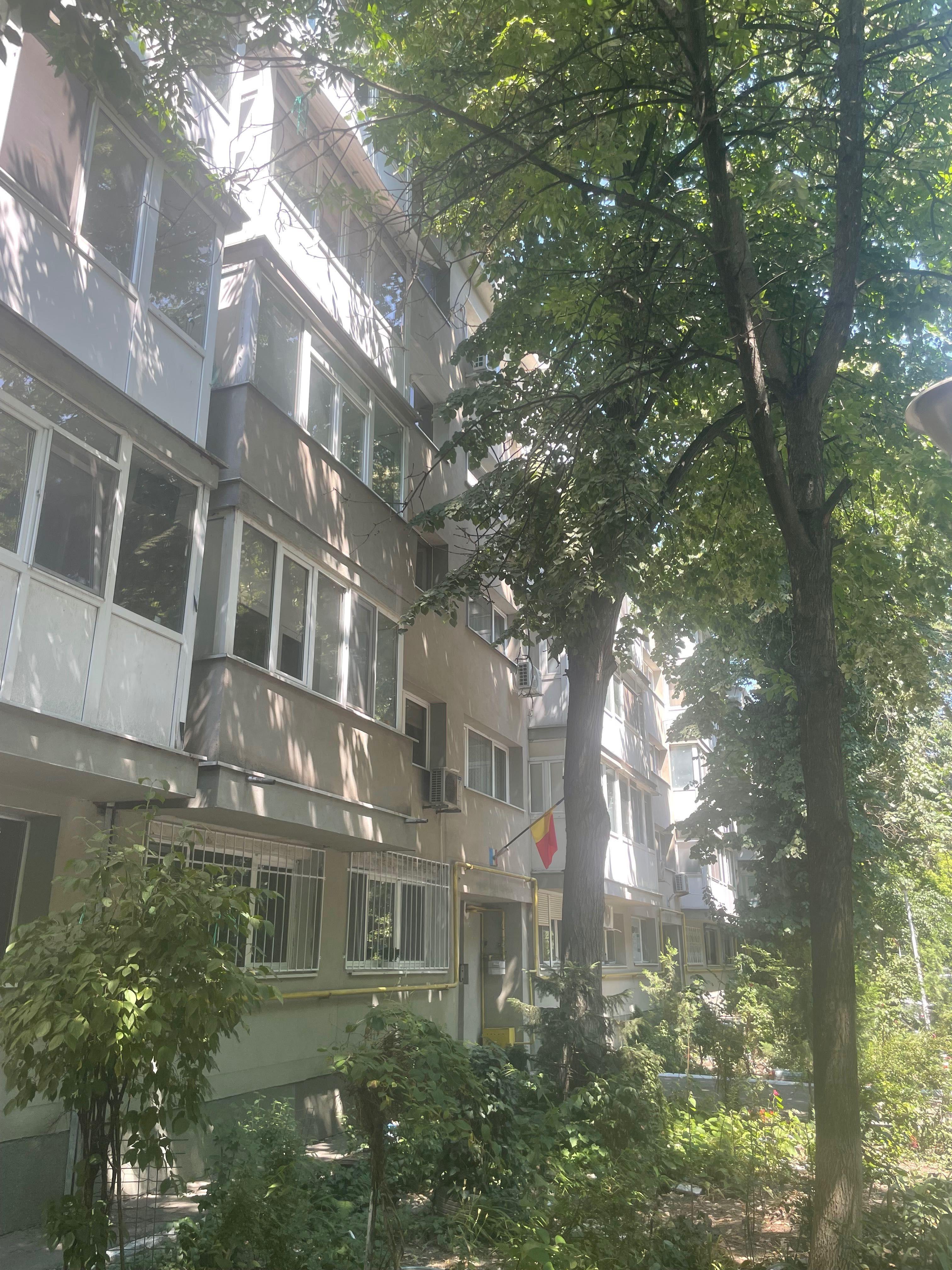 Vând apartament 2 camere Drumul Taberei