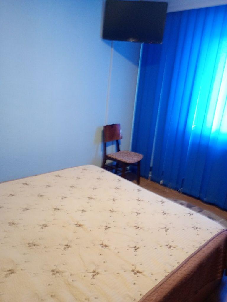 Închiriez o camera la apartament Pitesti