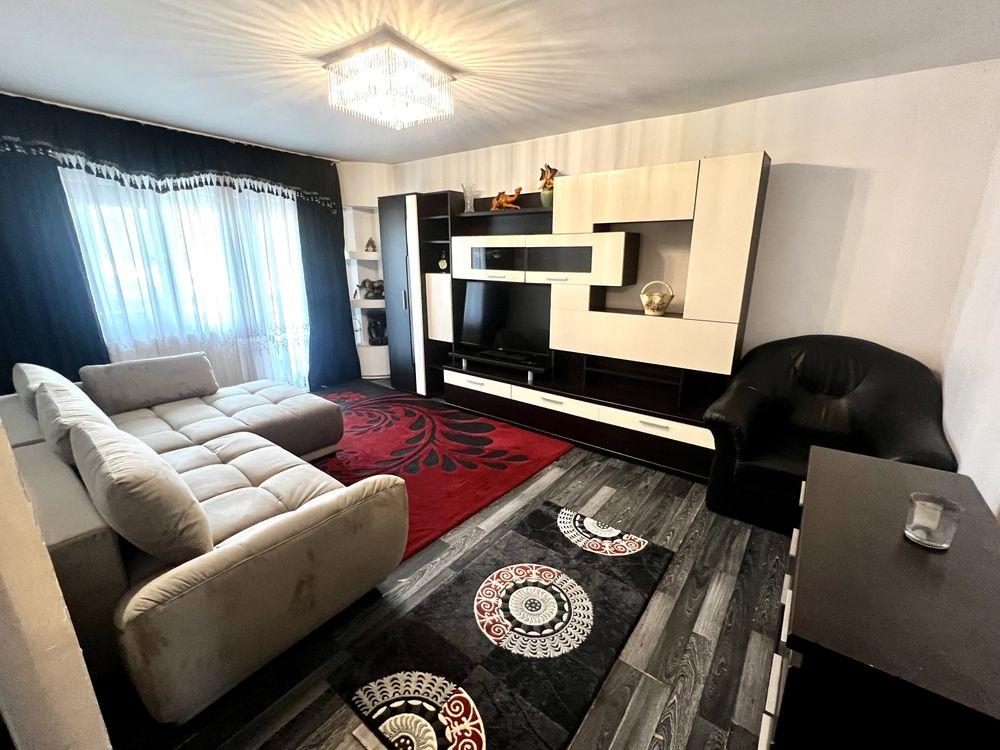 Apartament cu 3 camere, Tudor Vladimirescu, parter.