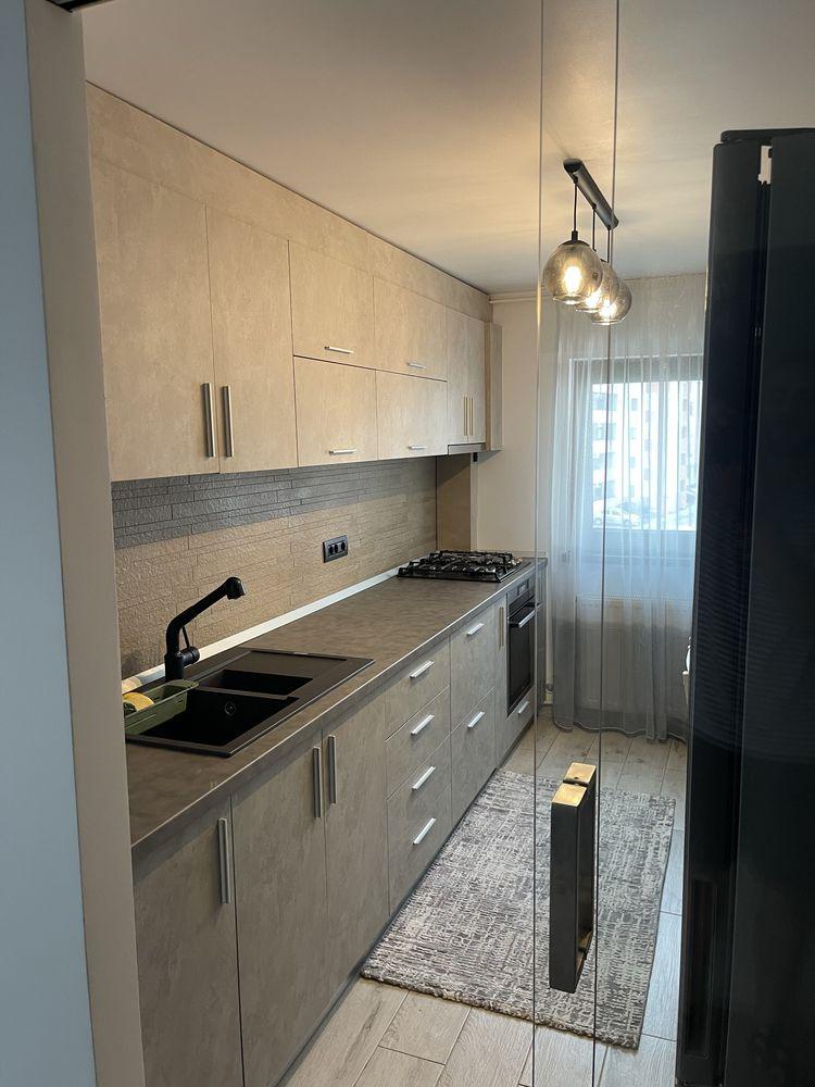 Inchiriez apartament zona centrala
