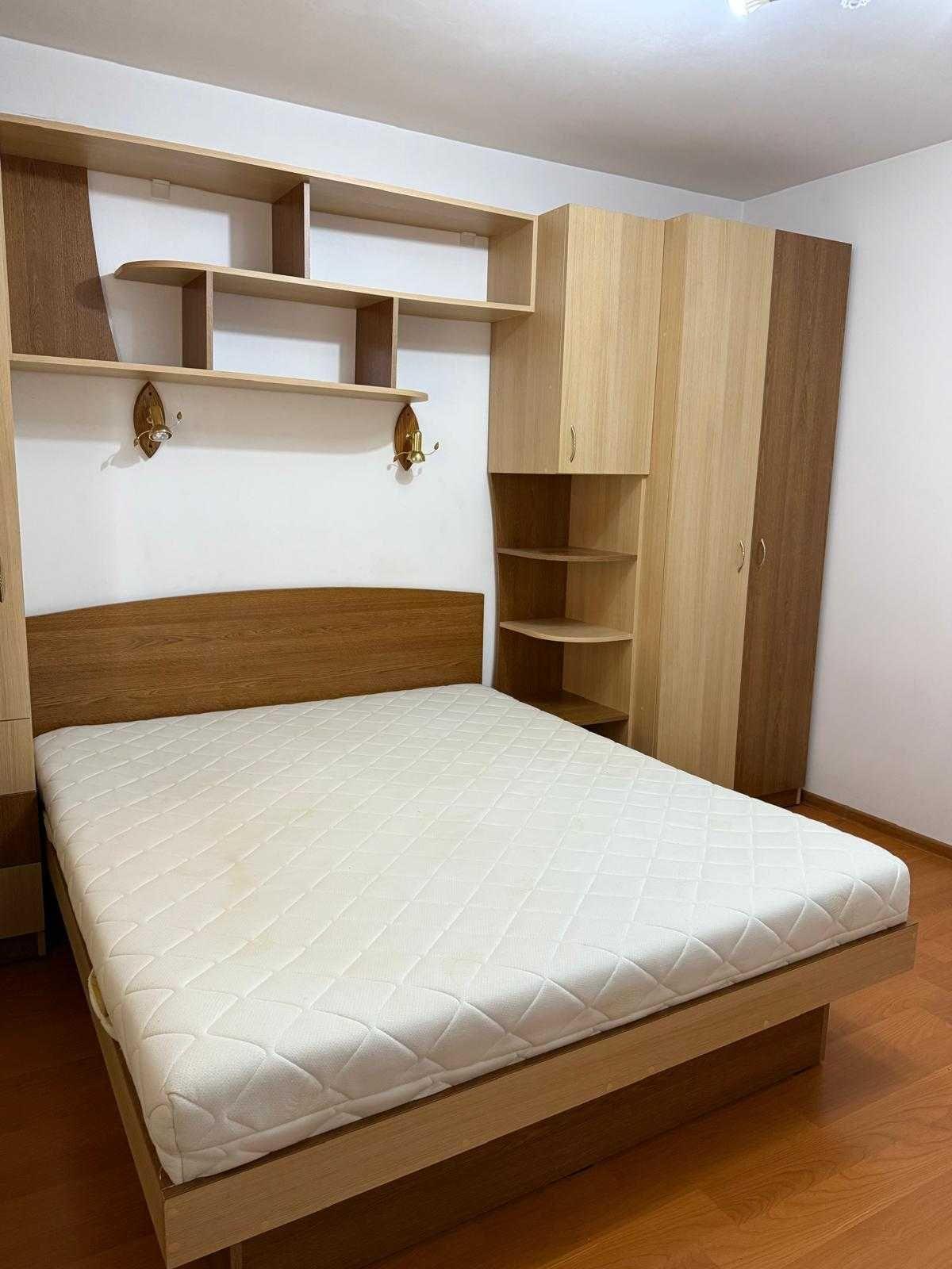 Direct proprietar vand apartament 2 camere, decomandat - zona Podu Ros-Nicolina