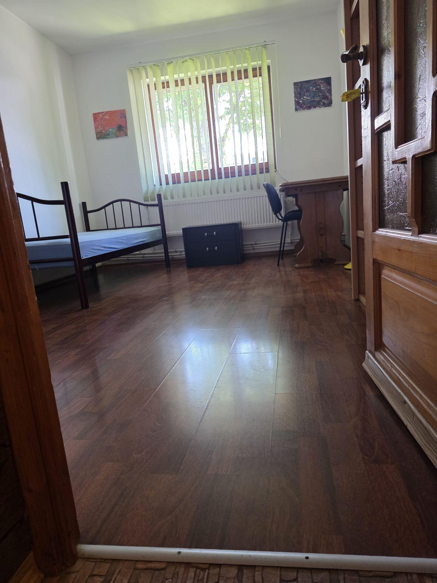 Cameră vilă Copou direct proprietar fără comision agenție