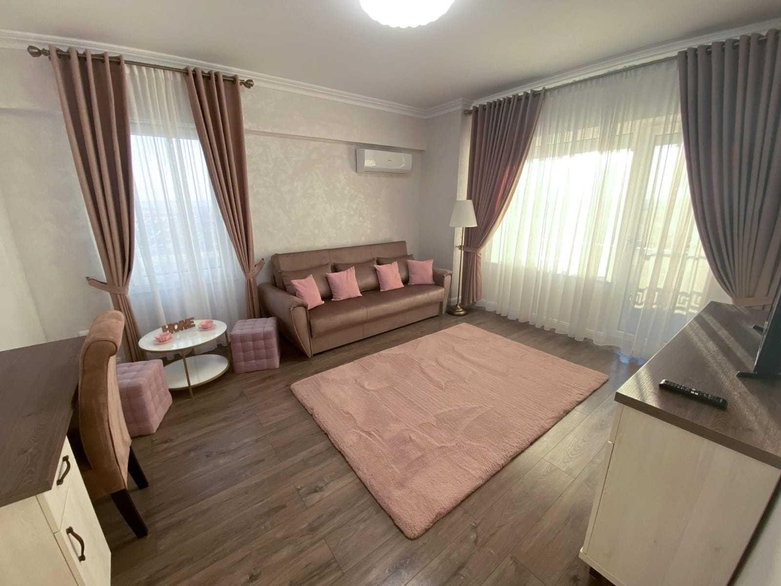 Proprietar inchiriez apartament 2 camere in Copou, Complex Royal Town