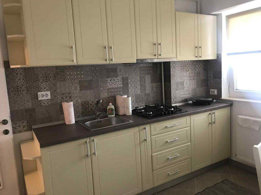 Închiriez apartament cu 2 camere Pacurari