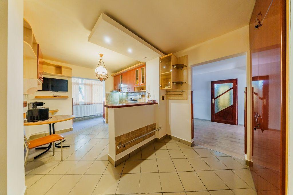 Apartament+ spatiu comercial,parter, Micălaca