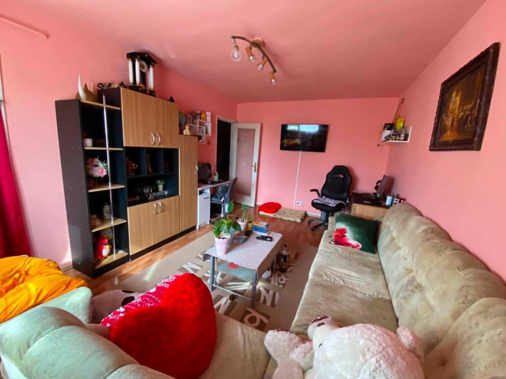 Vand/Schimb Apartament 2 camere 61 mp utili, decomandat, bloc izolat, Aradul Nou