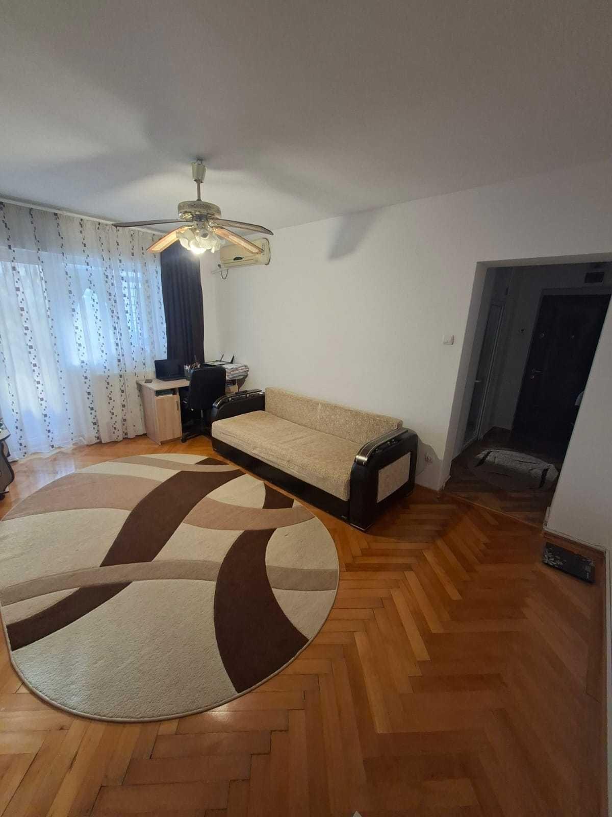 Vand apartament 2 camere zona CARAIMAN - imagine 1