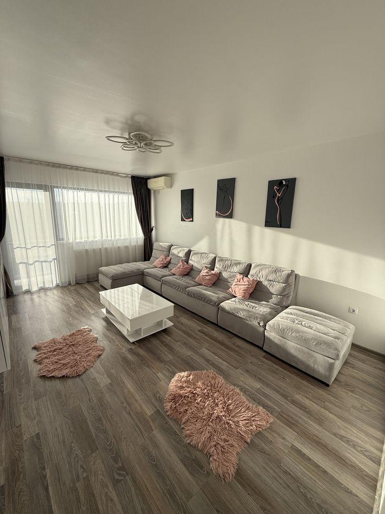 Apartament 2 camere modern– Parcare inclusă, centrală proprie, AC