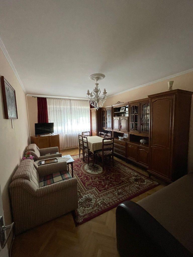 vand apartament 2camere zona Calea Dumbravii langa CEC