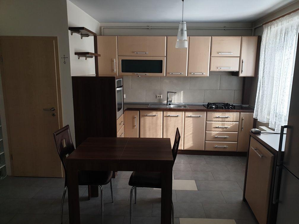 Apartament de inchiriat Turnisor - 2 Camere - Bucatarie - Baie - Hol - Balcon