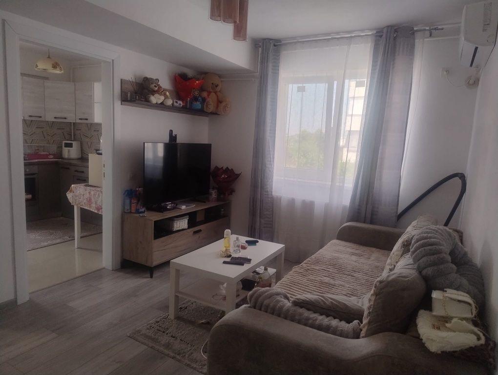 Închiriez apartament 2 camere