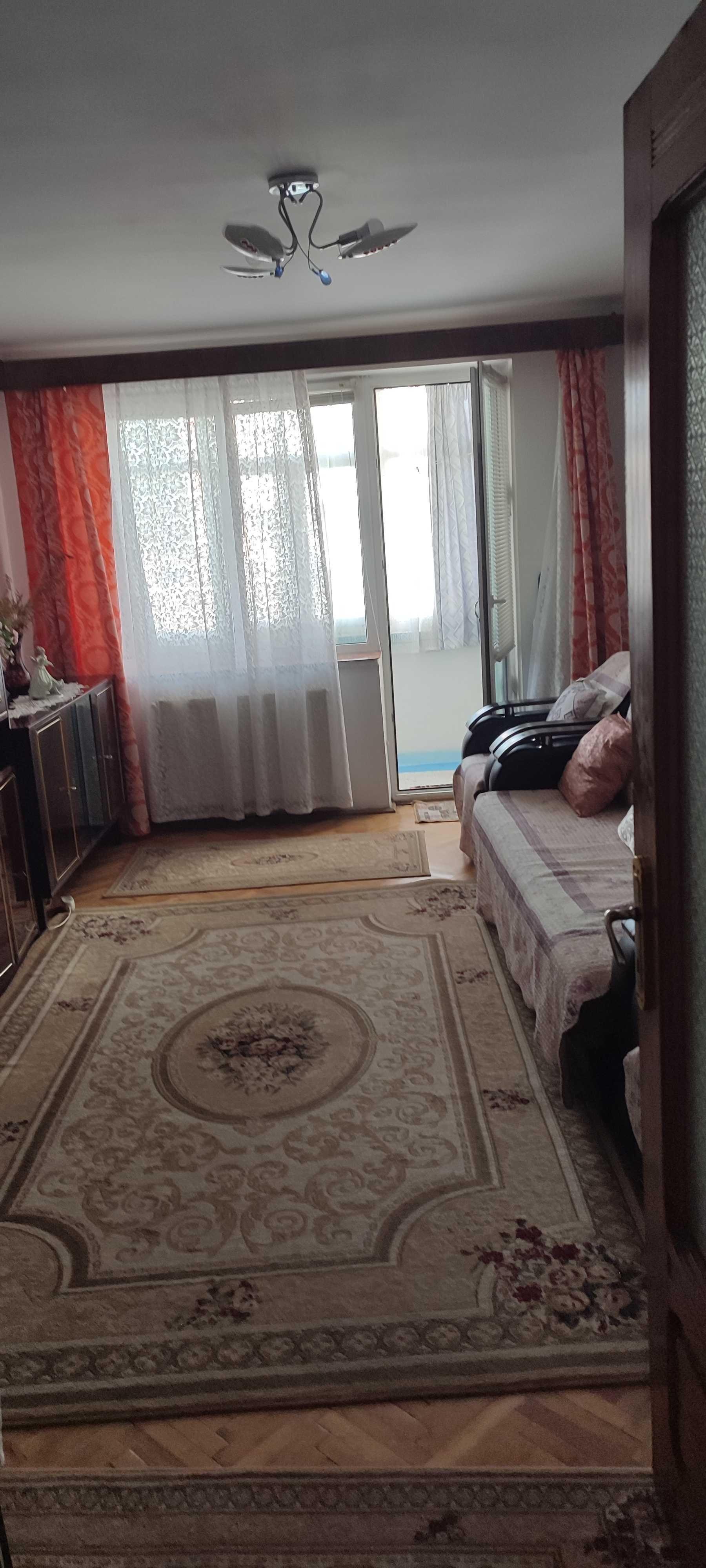 De vanzare Apartament 2 camere liber mobilat Targu Jiu