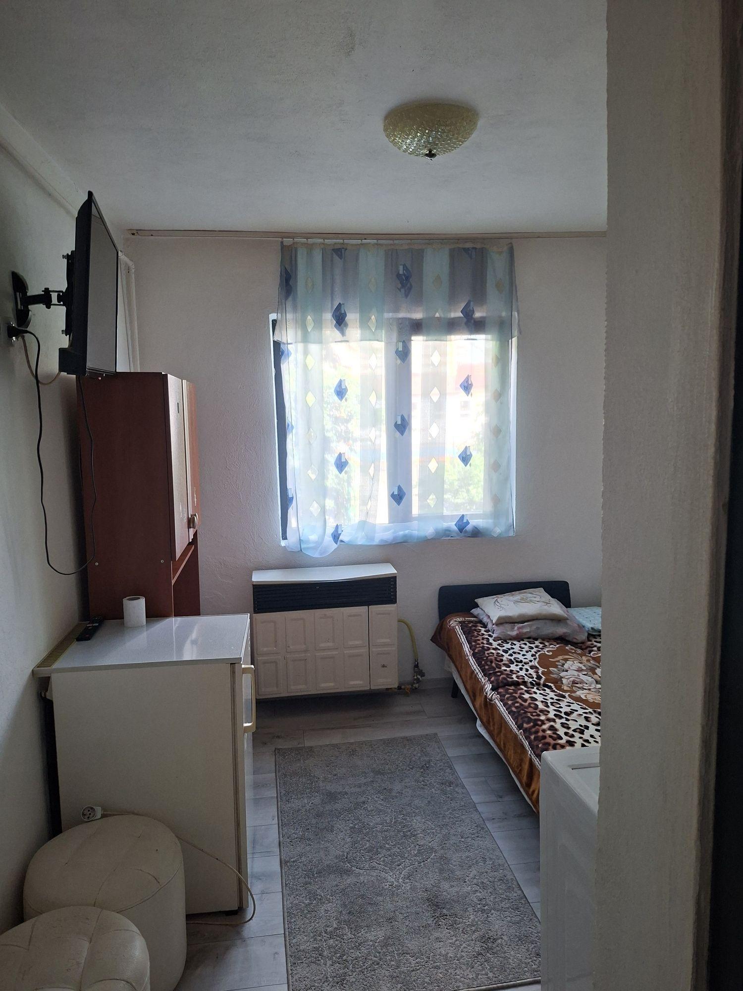 Garsoniera confort  2 de închiriat pe strada Mioritei