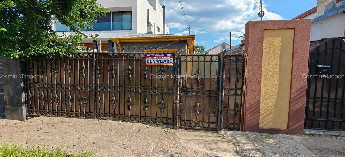 Casa solidă și teren în Zona Islaz pe Strada Mărului