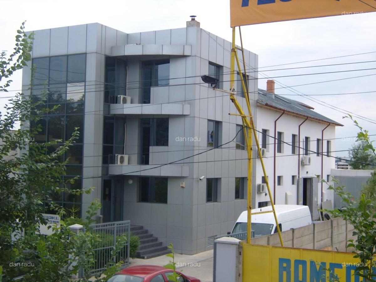 spatiu comercial(birouri,depozit,locuinta,garaj,2 curti)