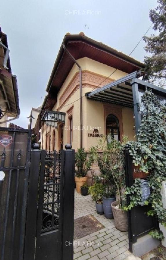 Tineretului parc Carol Cafenea-restaurant si minihotel