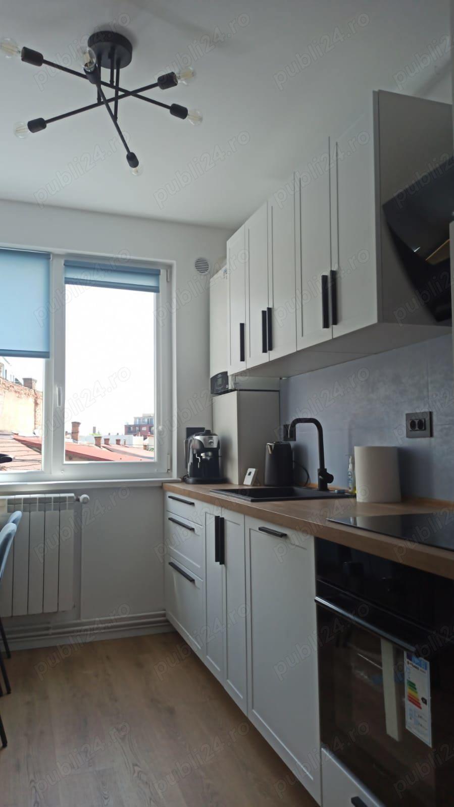 P.F. Inchiriez apartament 3 camere in centru, Piata Abator - imagine 1