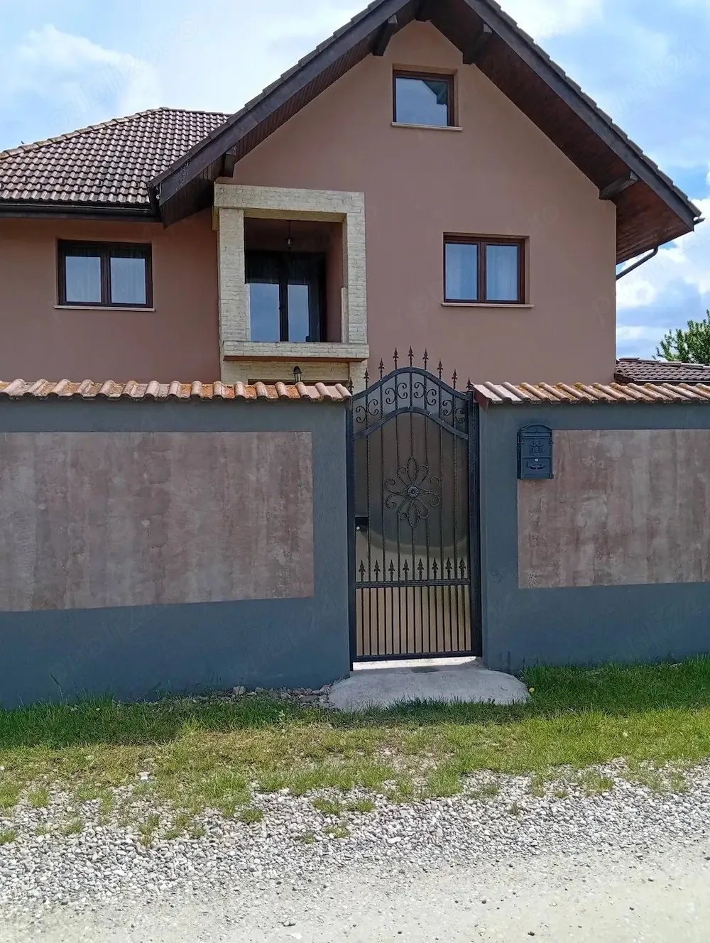 Casa de vânzare