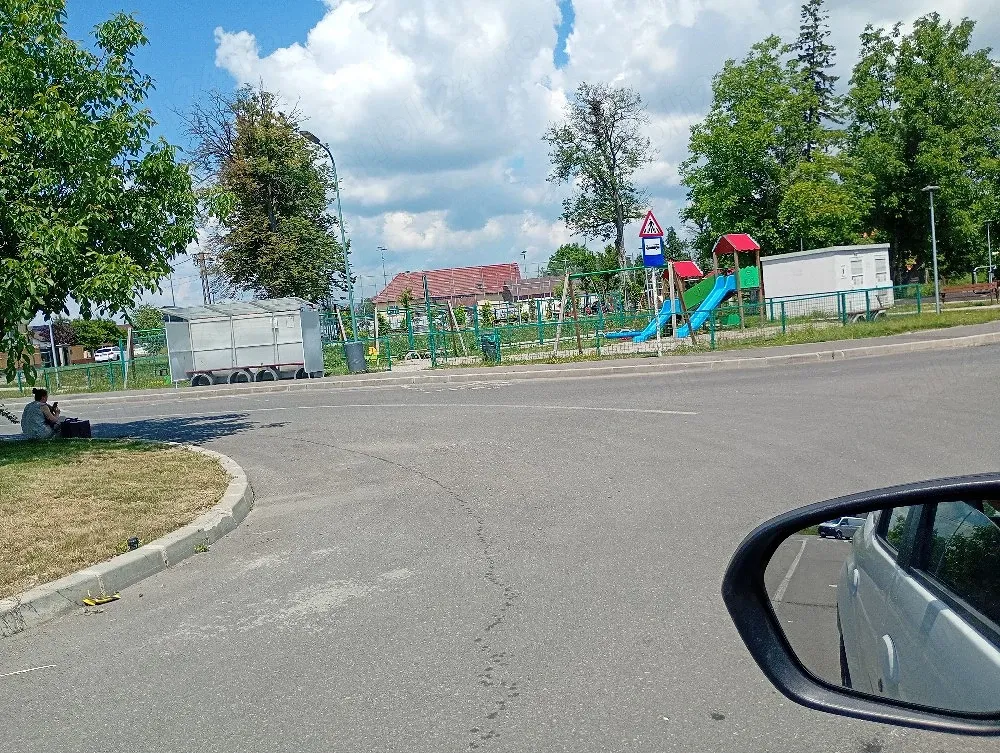 teren 1010, str Izvorului 2 ,Brasov ,cartier Stupini - imagine 1