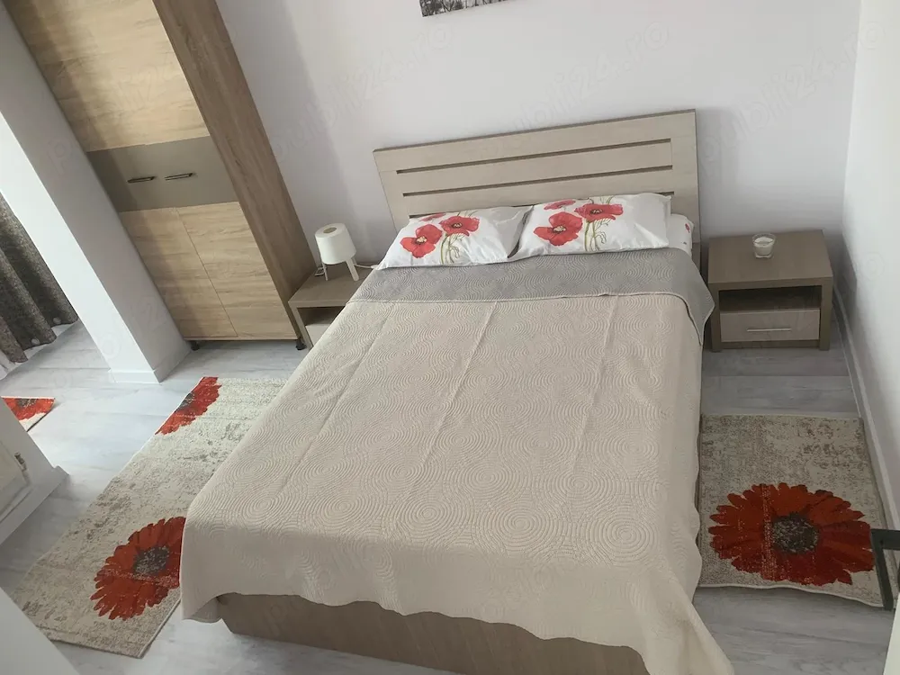 Inchiriez apartament