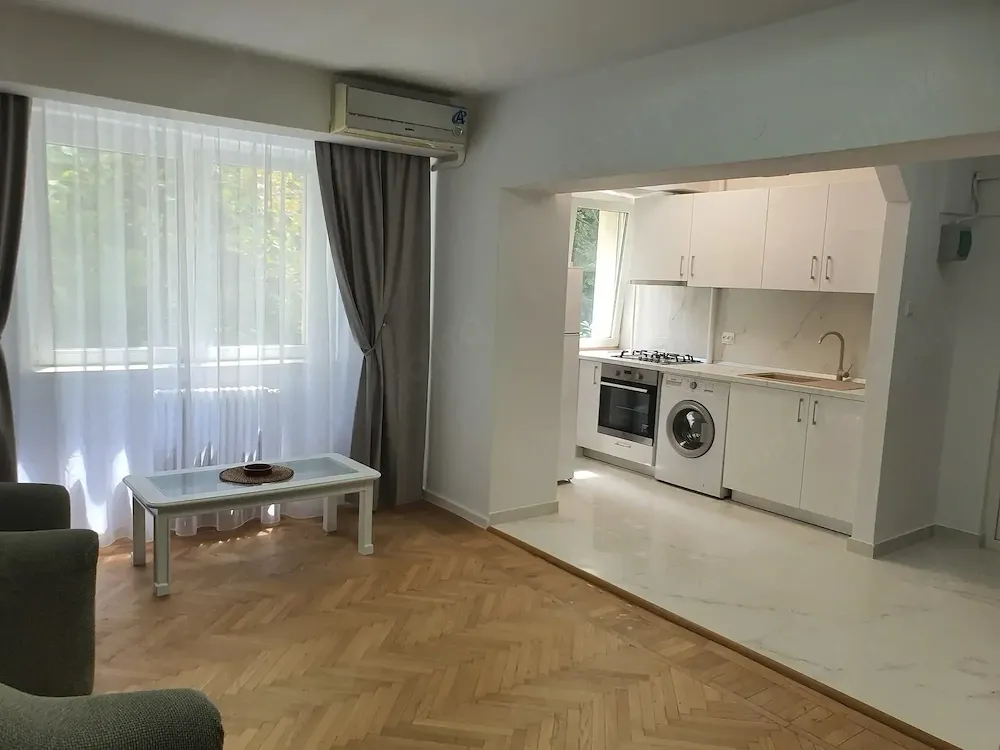 Apartament 3 camere Calea Victoriei