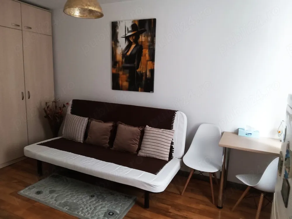 Proprietar inchiriez garsoniera cf. 2 -Zona B-dul Unirii- Zepter