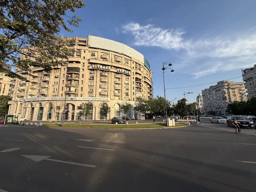p-ța Unirii, ultracentral, 3 camere, 2 bai, 90mp, 850 euro