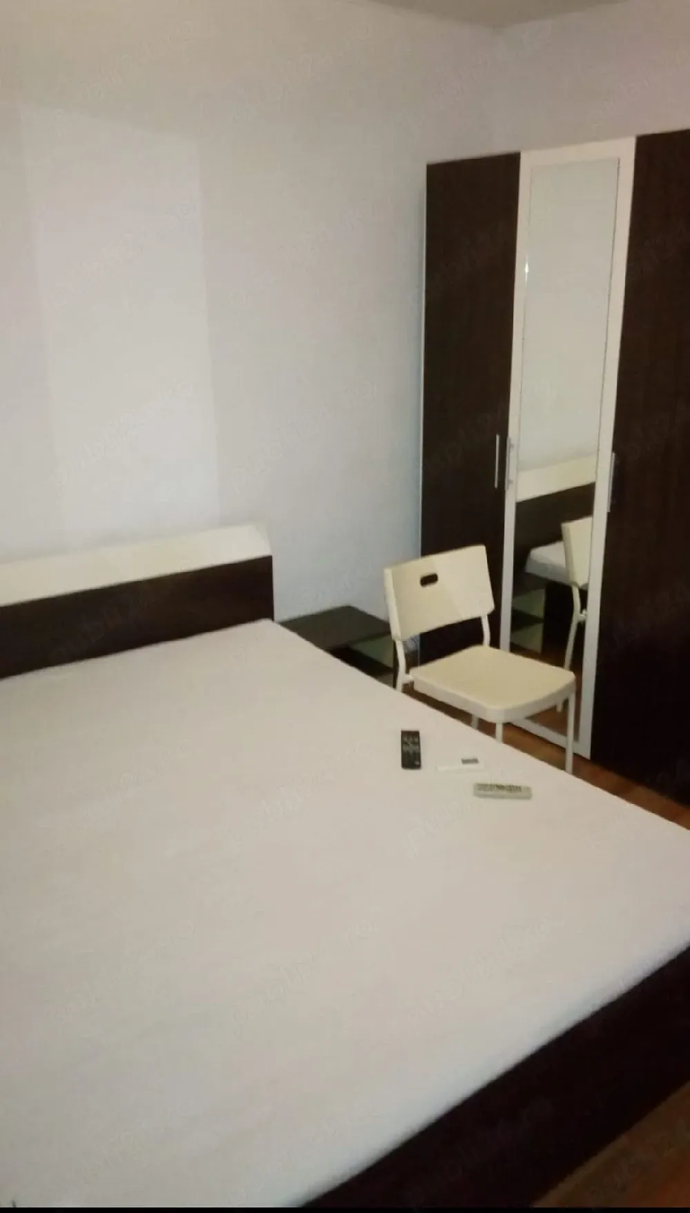 închiriez ap 2 camere decomandat 50 mp