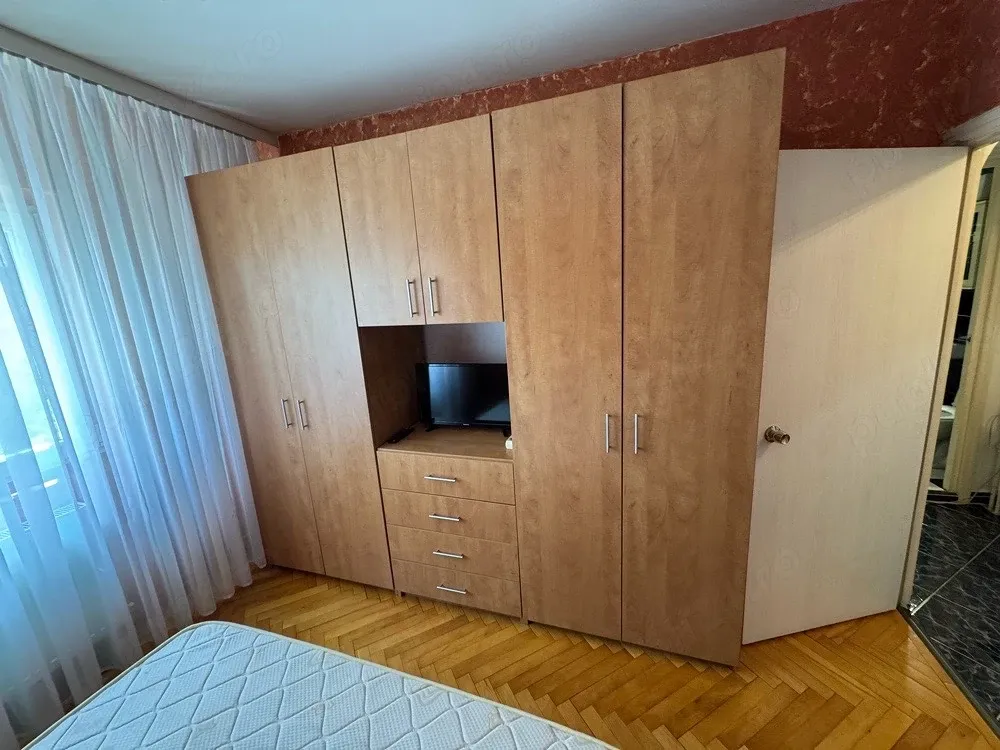 inchiriez apartament 3 camere Bd Constantin Brancoveanu