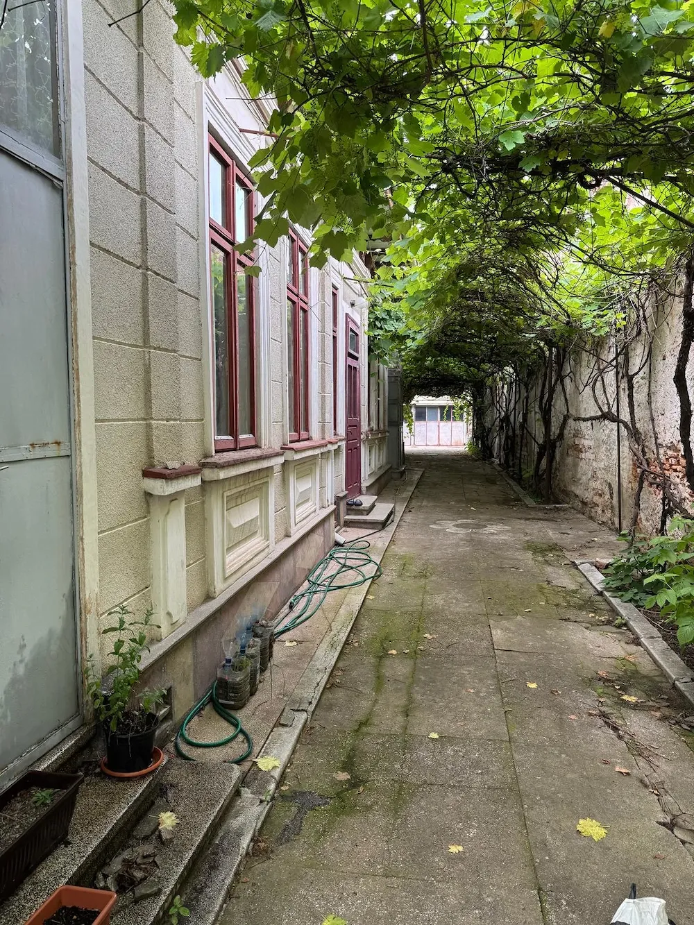 Casa + teren. Singur proprietar