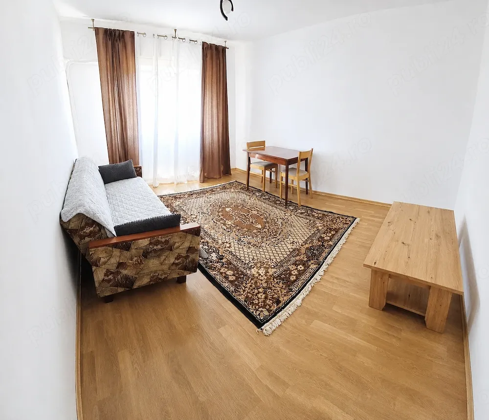 Închiriez apartament cu trei camere în zona Dacia-Bicaz