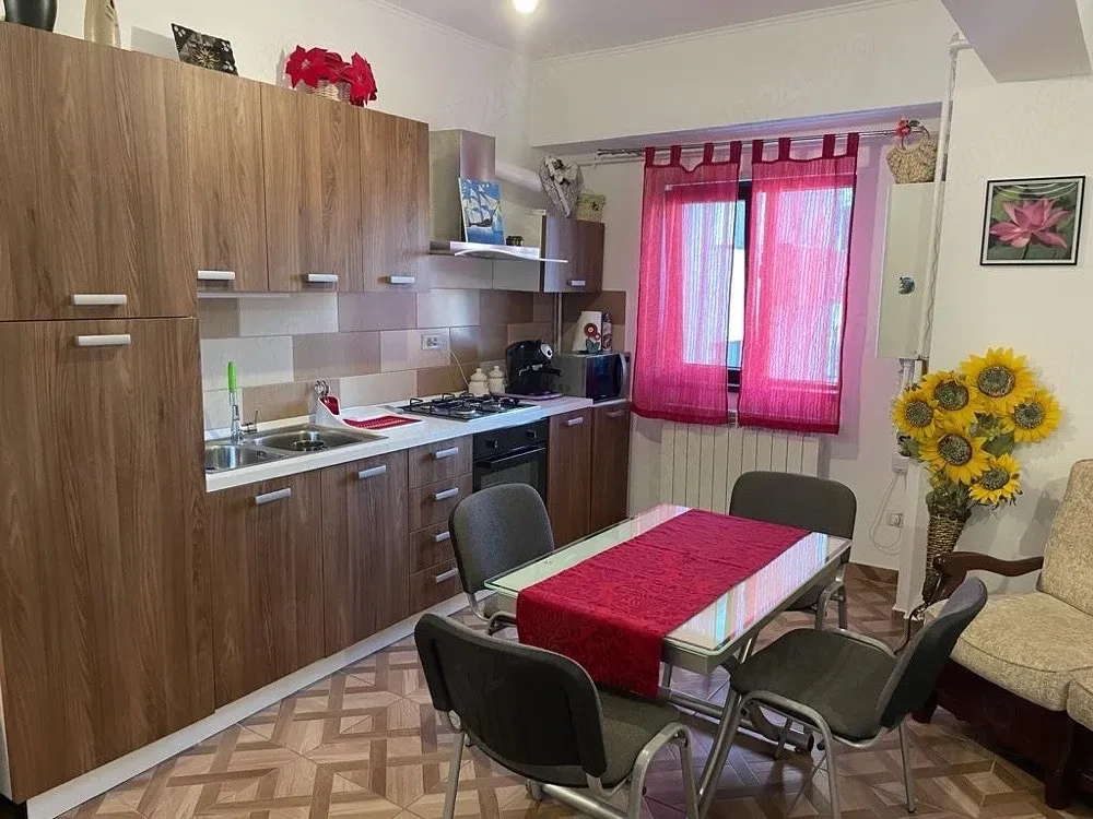 inchiriez apartament cu 2 camere bulevard  et 2 bloc X2 peste strada de lidl
