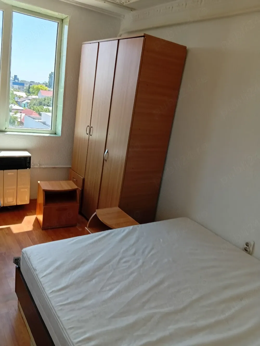 inchiriez cameră de camin
