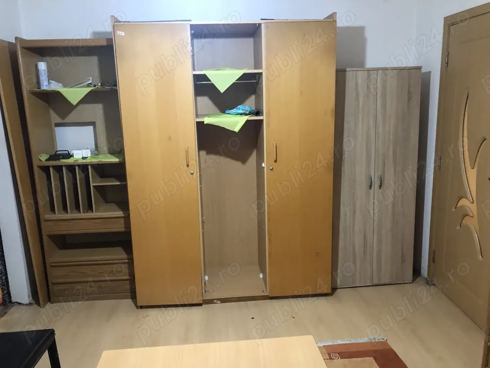 Ofer spre închiriere apartament cu două camere Micro 14