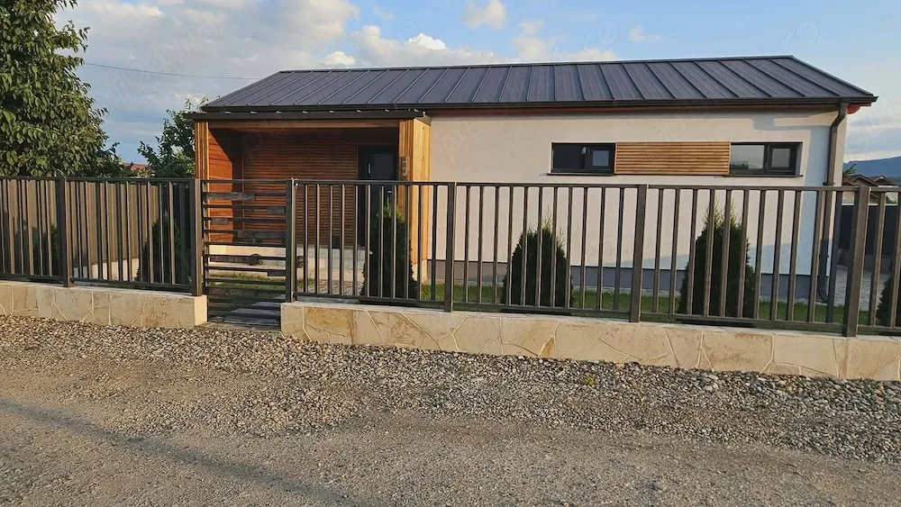 Vand casa in Piatra Neamt - imagine 1