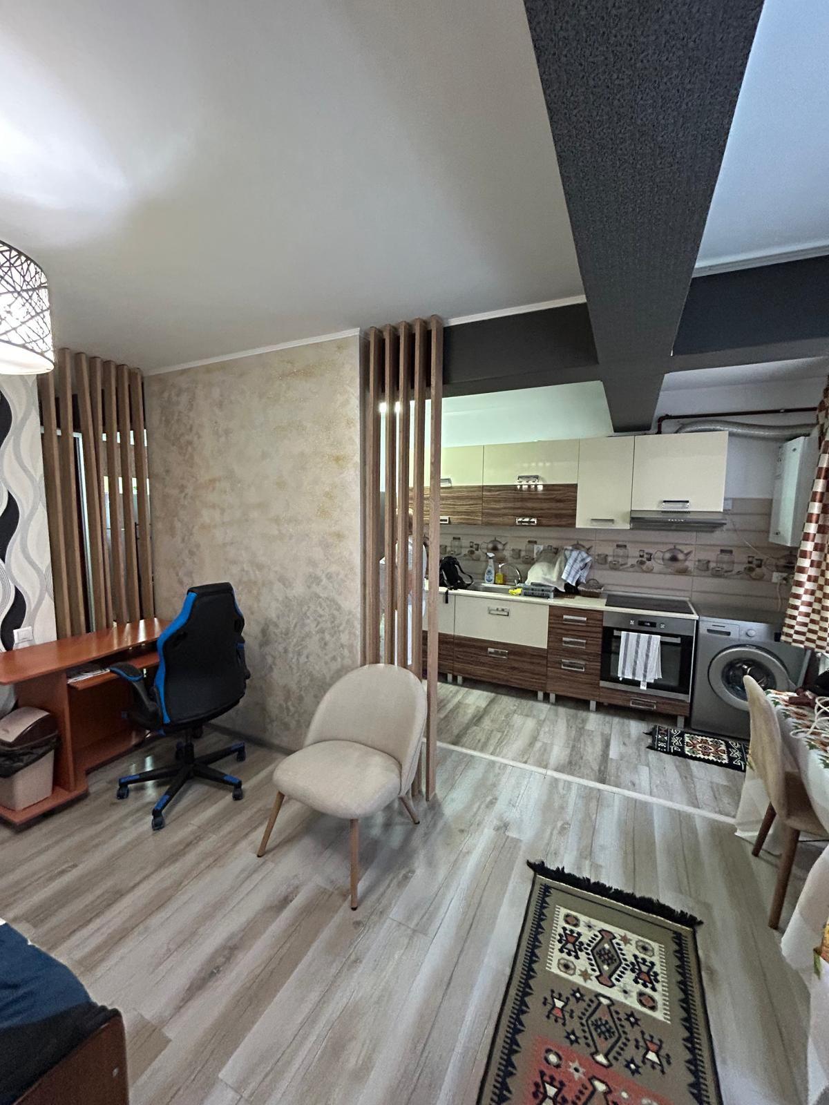 Apartament studio ultracentral, 35 mp, complet utilat mobilat.