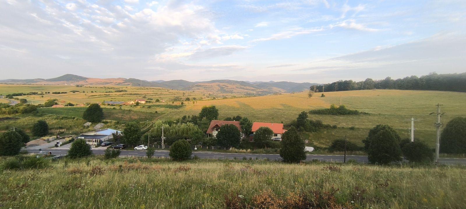 Vând teren în Lita