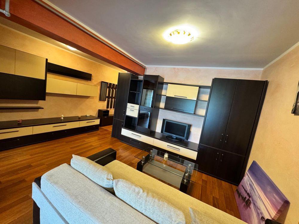 Inchiriez apartament 2 camere cu terasa si parcare