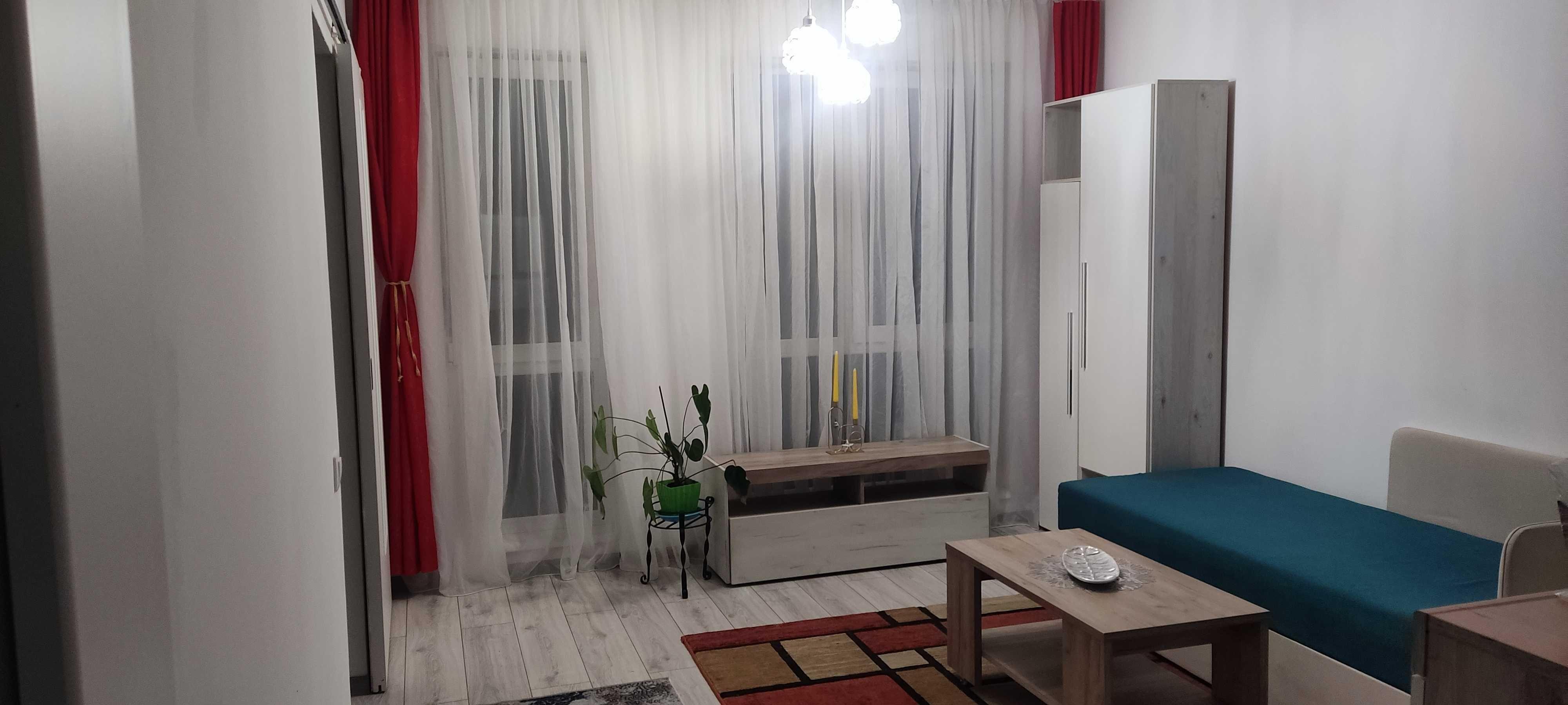 Închiriez AVANTAJOS apartament 2 camere și parcare Abatorului Florești