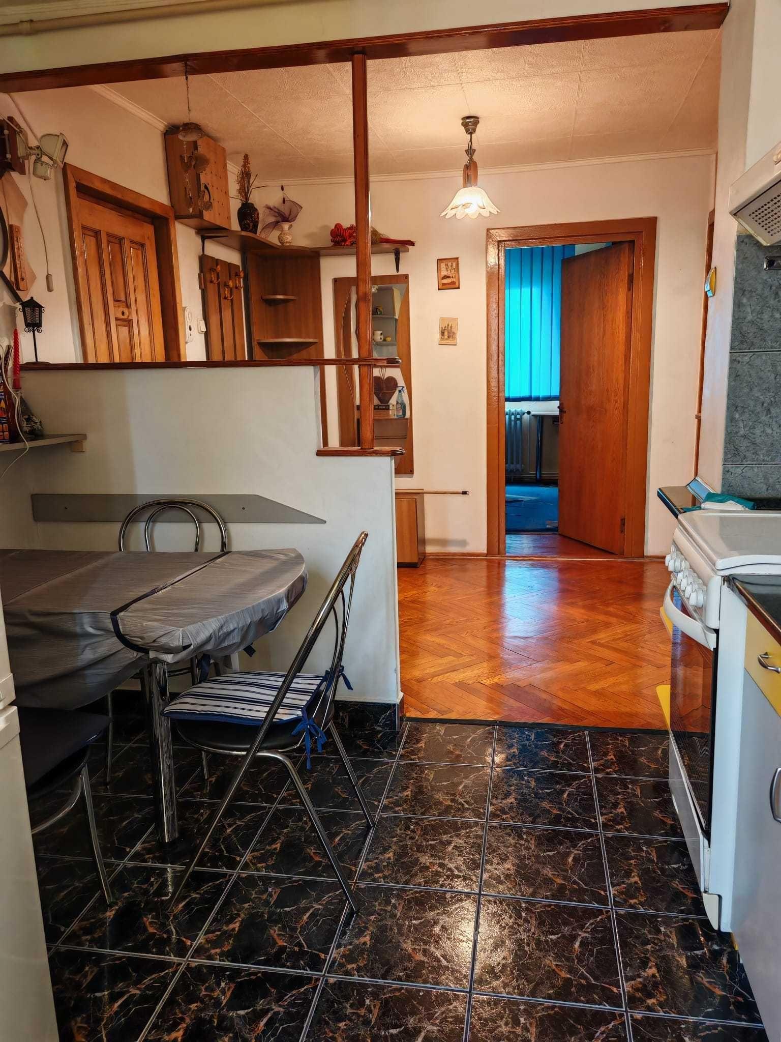 De inchiriat apartament 3 camere decomandat, zona BIG Manstur, Cluj Napoca