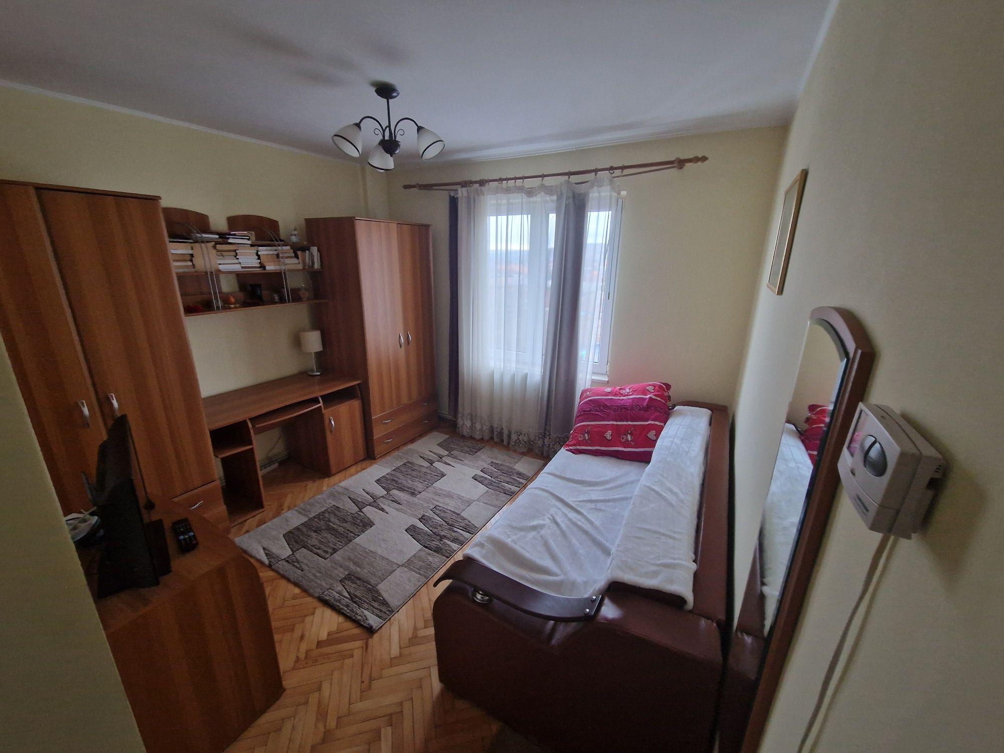 Vând apartament 2 camere, 52 mp, decomandat – Cartier Unirii