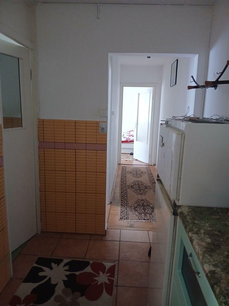 Apartament de închiriat cu 2 camere în 7 noiembrie