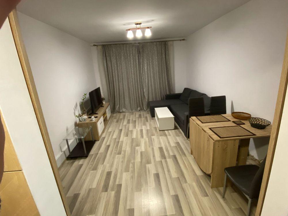 Oferta! Inchiriez apartament 2 camere mobilat & utilat, decomandat Sala Polivalenta