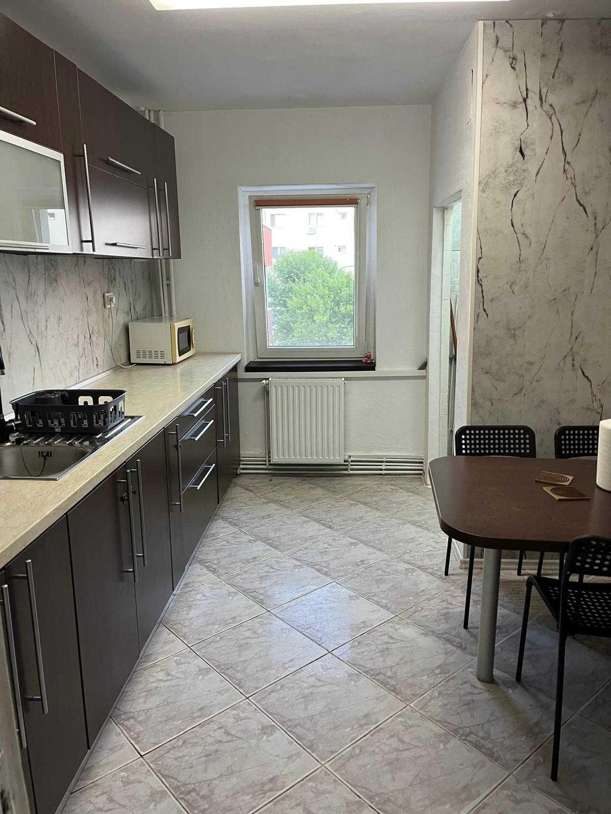 Inchiriez apartament 3 camere - imagine 1