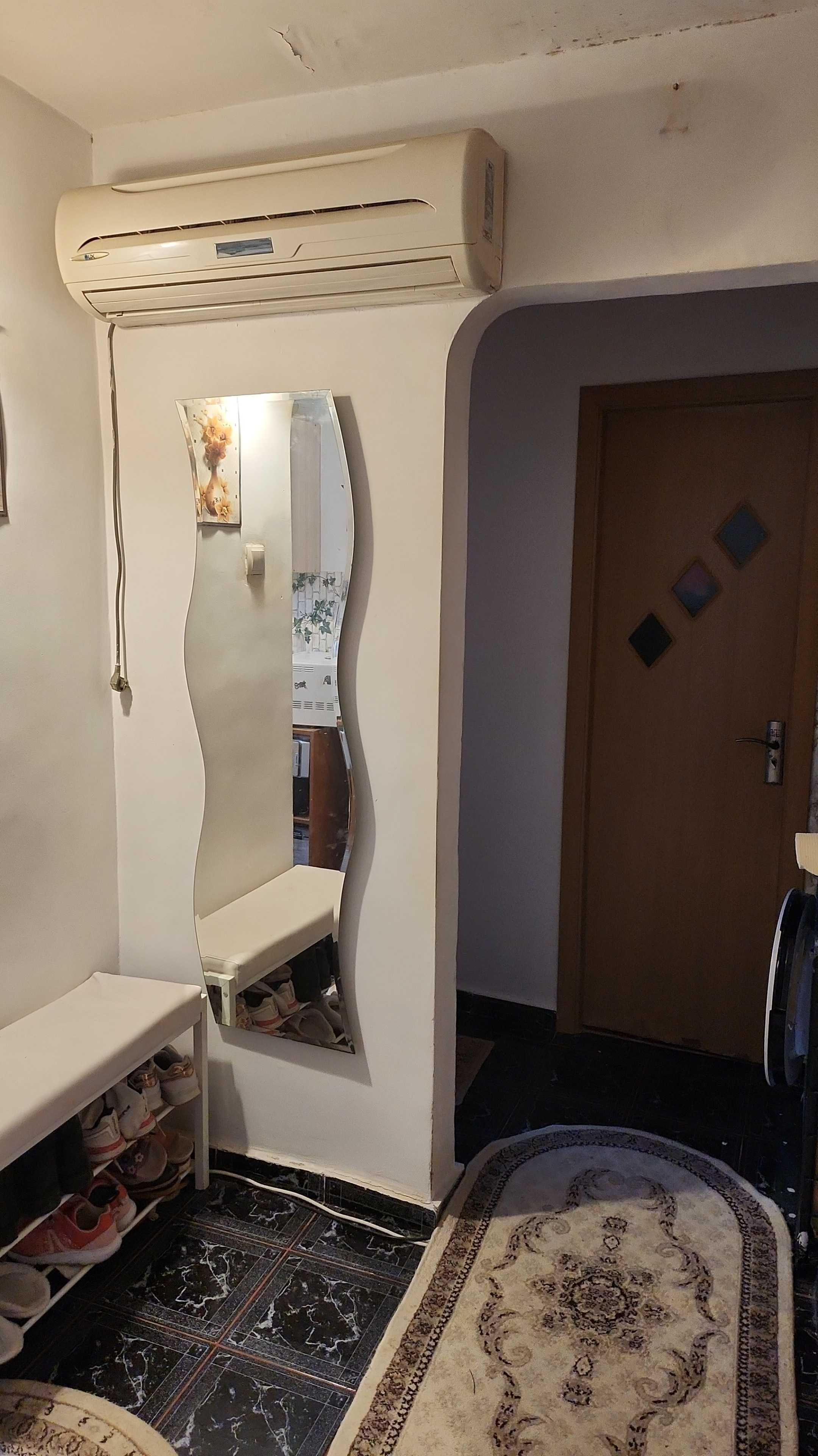 Vand apartament 2 camere